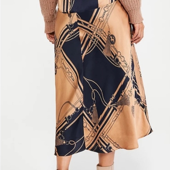 Ann Taylor Equestrian themed midi skirt- size 4 - Picture 2 of 5